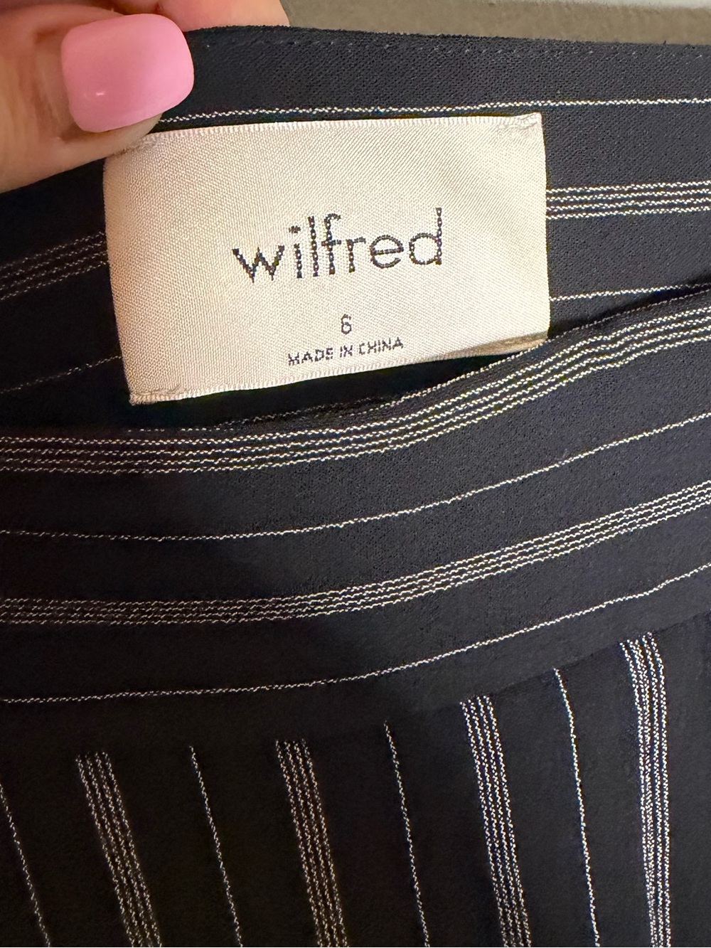 NEW Aritzia Wilfred Clarisse Wide-Leg Pinstripe Pants in Black - Picture 7 of 7